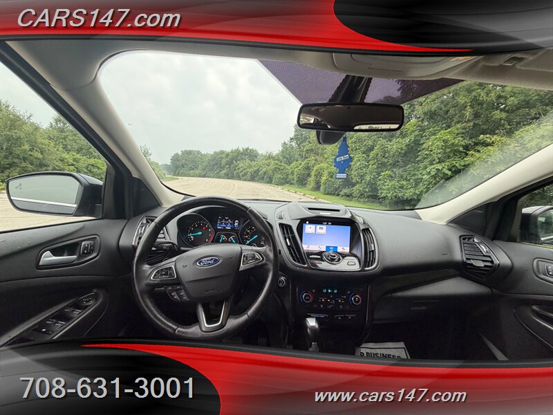 2017 Ford Escape Titanium - Photo 10 - Midlothian, IL 60445