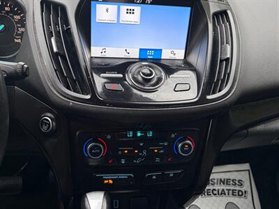 2017 Ford Escape Titanium - Photo 14 - Midlothian, IL 60445