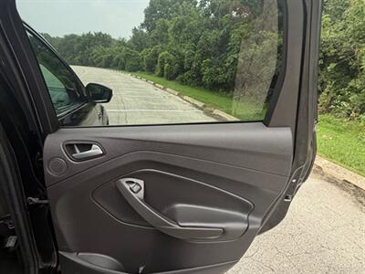 2017 Ford Escape Titanium - Photo 23 - Midlothian, IL 60445