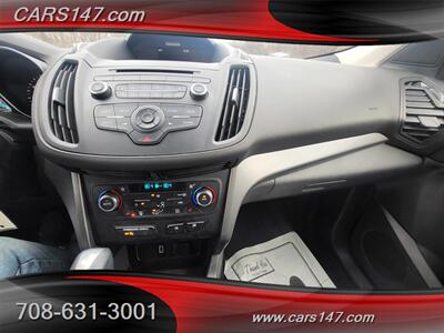 2017 Ford Escape SE   - Photo 18 - Midlothian, IL 60445