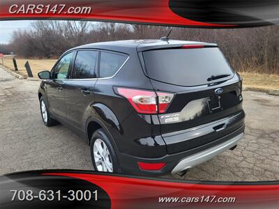 2017 Ford Escape SE   - Photo 9 - Midlothian, IL 60445