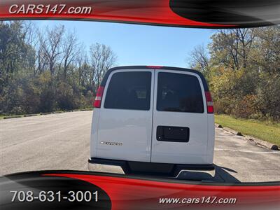 2017 Chevrolet Express LT 3500   - Photo 4 - Midlothian, IL 60445