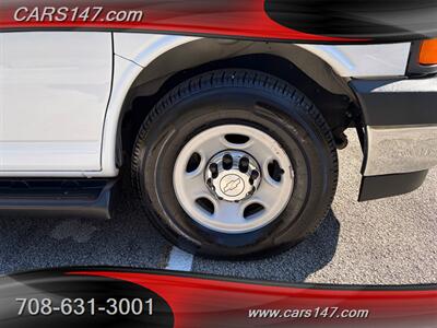 2017 Chevrolet Express LT 3500   - Photo 26 - Midlothian, IL 60445