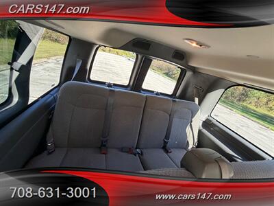 2017 Chevrolet Express LT 3500   - Photo 22 - Midlothian, IL 60445