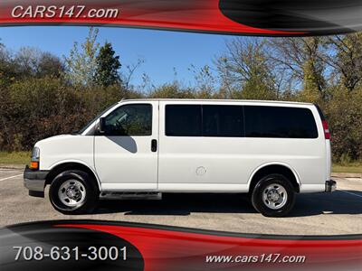 2017 Chevrolet Express LT 3500   - Photo 2 - Midlothian, IL 60445