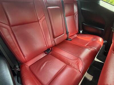 2015 Dodge Challenger SXT Plus - Photo 16 - Midlothian, IL 60445