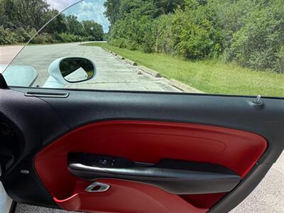 2015 Dodge Challenger SXT Plus - Photo 23 - Midlothian, IL 60445