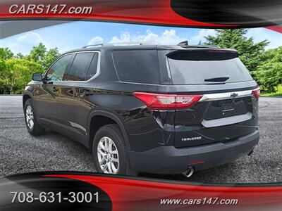 2018 Chevrolet Traverse LT Cloth   - Photo 3 - Midlothian, IL 60445