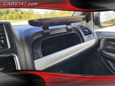 2013 Dodge Grand Caravan SXT - Photo 16 - Midlothian, IL 60445