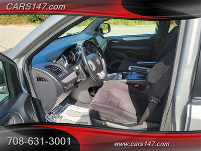 2013 Dodge Grand Caravan SXT - Photo 19 - Midlothian, IL 60445