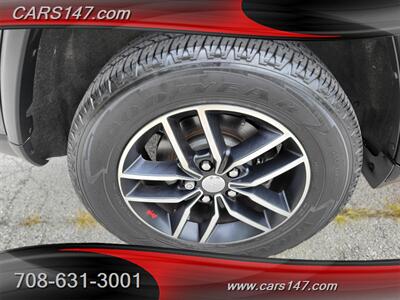 2017 Jeep Grand Cherokee Trailhawk   - Photo 11 - Midlothian, IL 60445