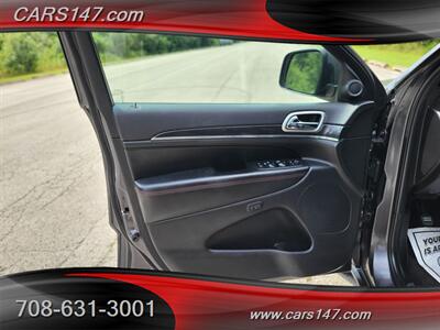 2017 Jeep Grand Cherokee Trailhawk   - Photo 18 - Midlothian, IL 60445