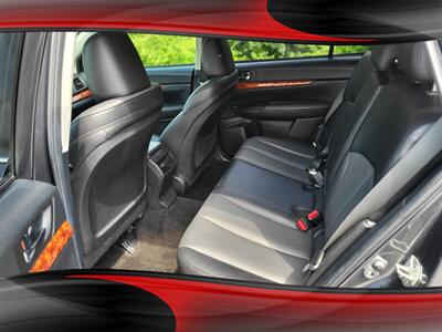 2011 Subaru Outback 3.6R Limited   - Photo 19 - Midlothian, IL 60445