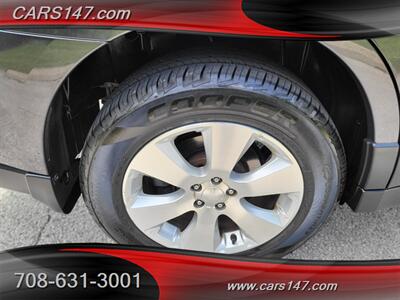2011 Subaru Outback 3.6R Limited   - Photo 12 - Midlothian, IL 60445