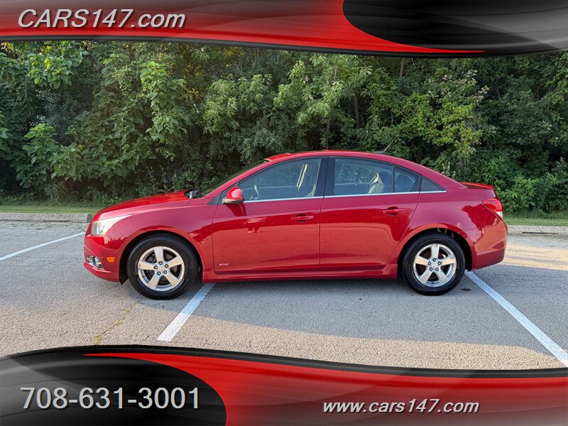 2012 Chevrolet Cruze LT - Photo 2 - Midlothian, IL 60445