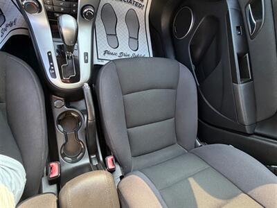 2012 Chevrolet Cruze LT - Photo 14 - Midlothian, IL 60445