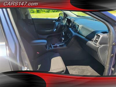 2018 Kia Sportage LX   - Photo 12 - Midlothian, IL 60445