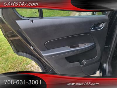 2015 Chevrolet Equinox LT   - Photo 24 - Midlothian, IL 60445