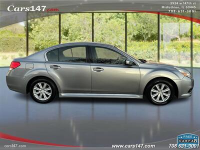 2010 Subaru Legacy 2.5i Premium   - Photo 6 - Midlothian, IL 60445