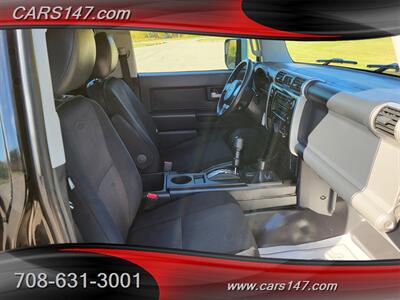 2010 Toyota FJ Cruiser   - Photo 16 - Midlothian, IL 60445