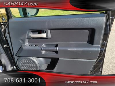 2010 Toyota FJ Cruiser   - Photo 20 - Midlothian, IL 60445