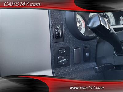 2010 Toyota FJ Cruiser   - Photo 12 - Midlothian, IL 60445