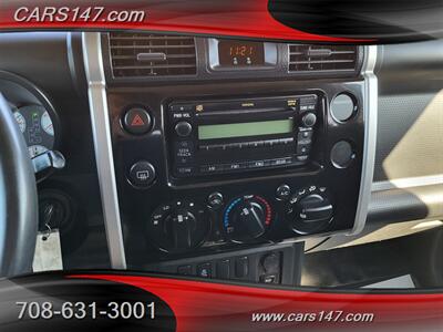 2010 Toyota FJ Cruiser   - Photo 11 - Midlothian, IL 60445