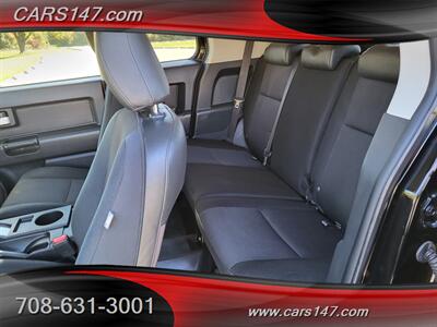 2010 Toyota FJ Cruiser   - Photo 17 - Midlothian, IL 60445