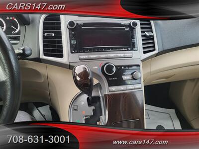 2010 Toyota Venza FWD V6   - Photo 13 - Midlothian, IL 60445