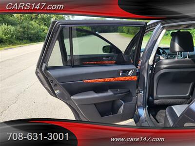 2011 Subaru Outback 2.5i Limited   - Photo 12 - Midlothian, IL 60445