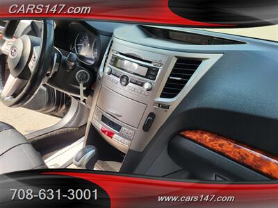 2011 Subaru Outback 2.5i Limited   - Photo 17 - Midlothian, IL 60445