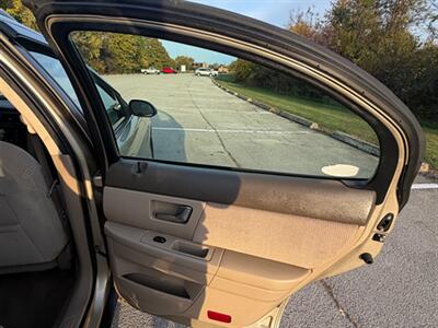 2001 Ford Taurus SE - Photo 24 - Midlothian, IL 60445