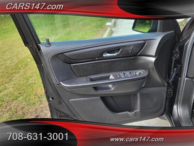 2017 Chevrolet Traverse LT   - Photo 20 - Midlothian, IL 60445