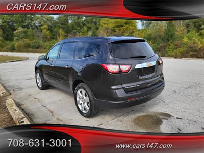 2017 Chevrolet Traverse LT   - Photo 8 - Midlothian, IL 60445