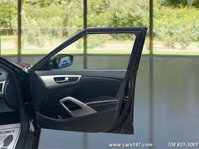 2012 Hyundai VELOSTER   - Photo 17 - Midlothian, IL 60445