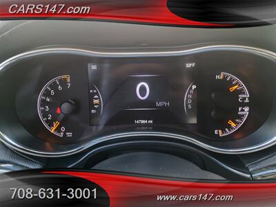 2015 Jeep Grand Cherokee Overland - Photo 11 - Midlothian, IL 60445