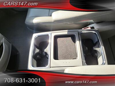 2010 Chrysler Town and Country Touring   - Photo 25 - Midlothian, IL 60445