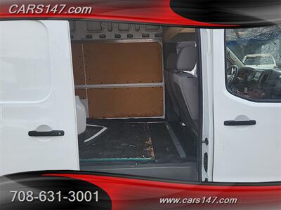 2021 Nissan NV 2500 HD SV   - Photo 10 - Midlothian, IL 60445