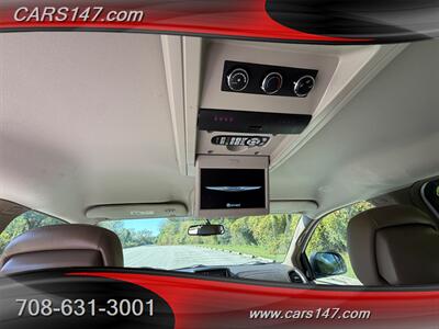 2015 Chrysler Town and Country Touring   - Photo 13 - Midlothian, IL 60445