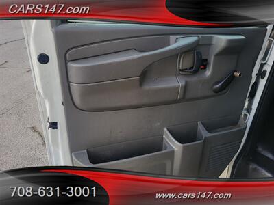 2011 GMC Savana 3500   - Photo 18 - Midlothian, IL 60445