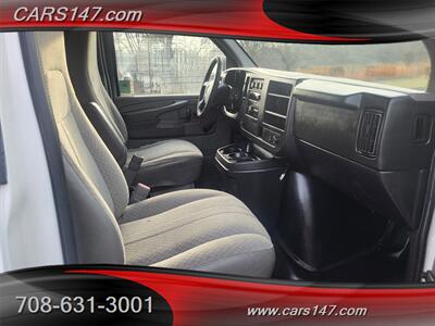 2011 GMC Savana 3500   - Photo 11 - Midlothian, IL 60445