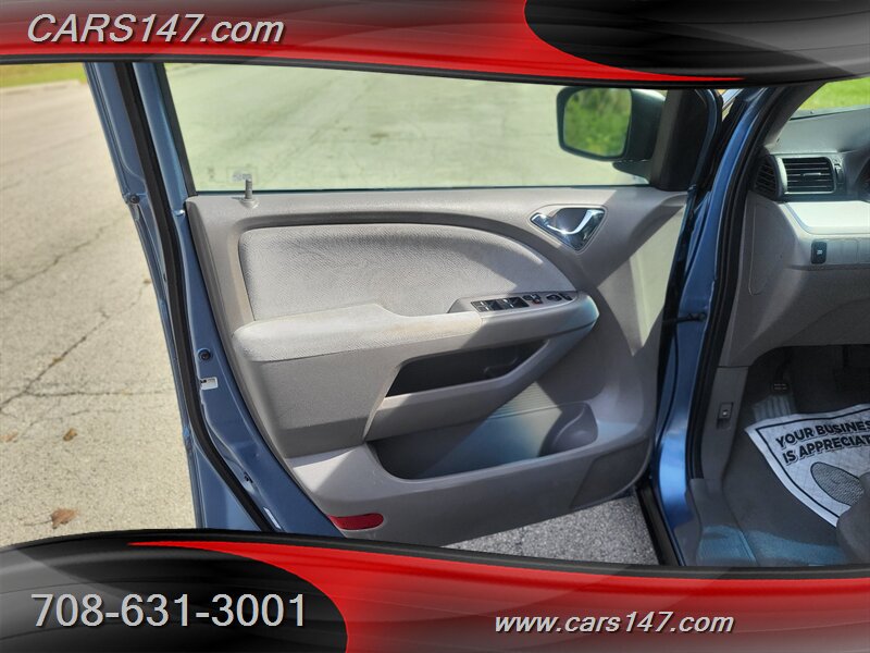 2010 Honda Odyssey LX photo 18
