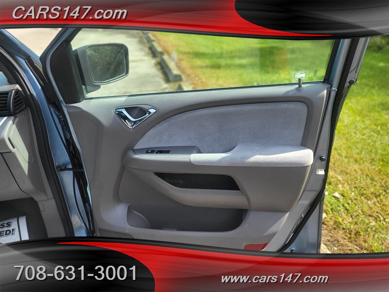 2010 Honda Odyssey LX photo 17