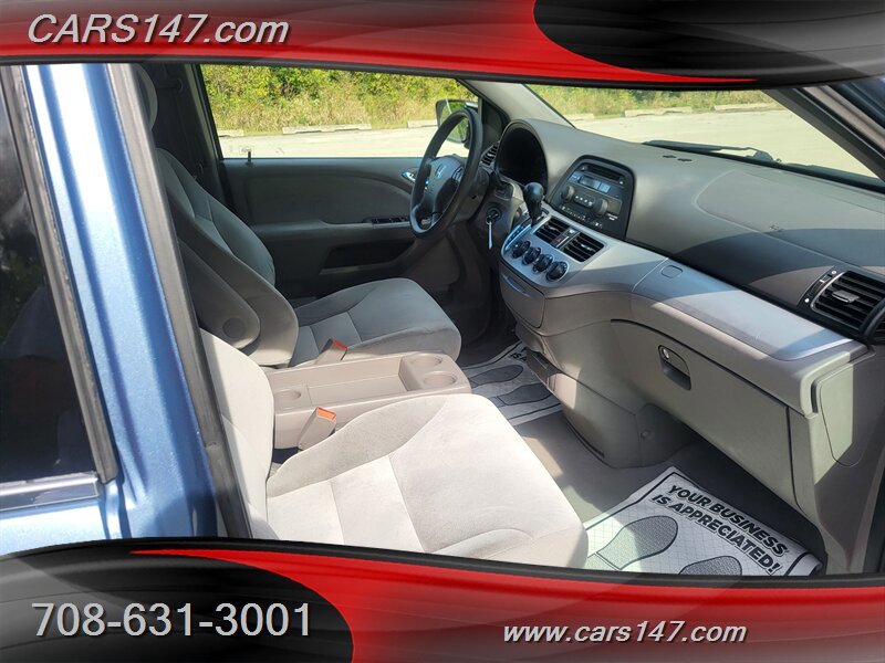 2010 Honda Odyssey LX photo 13