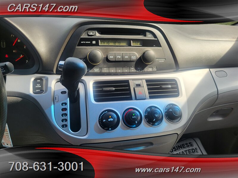 2010 Honda Odyssey LX photo 10