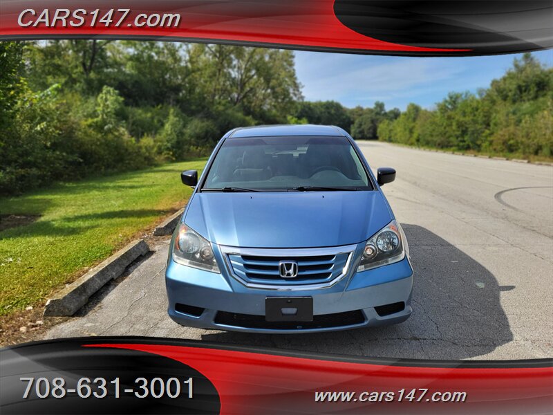 2010 Honda Odyssey LX photo 2