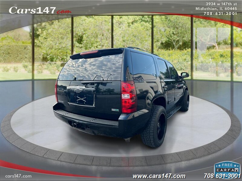 2011 Chevrolet Tahoe LS photo 4