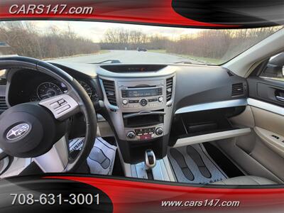 2011 Subaru Legacy 2.5i Premium - Photo 10 - Midlothian, IL 60445