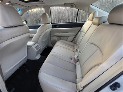 2011 Subaru Legacy 2.5i Premium - Photo 14 - Midlothian, IL 60445