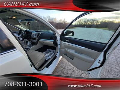 2011 Subaru Legacy 2.5i Premium - Photo 18 - Midlothian, IL 60445
